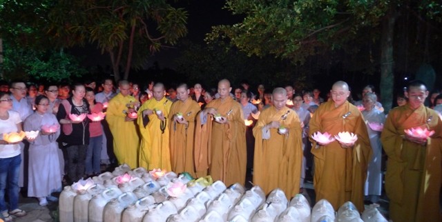 Phóng đăng, phóng sanh hướng về cha mẹ ảnh 13 phong sanh 12.jpg
