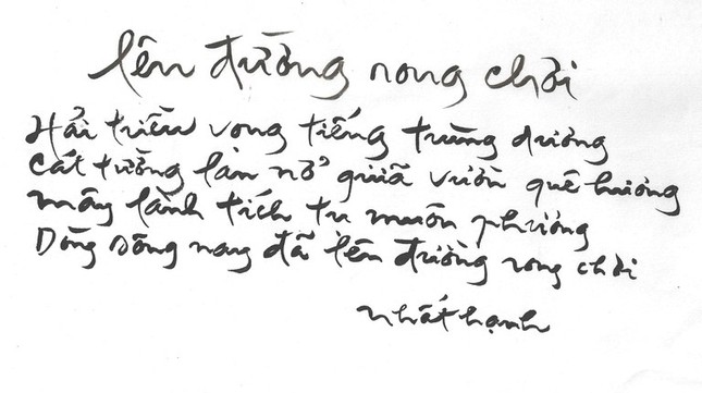 Thiền sư Nhất Hạnh xưng tán Sư bà Hải Triều Âm ảnh 1 su ong Nhat Hanh.jpeg