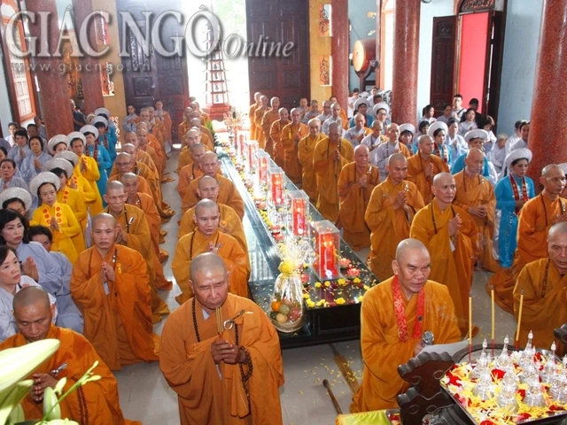 Chùa Vạn Thọ cung nghinh xá-lợi ảnh 13 duoc xa loi (20).jpg