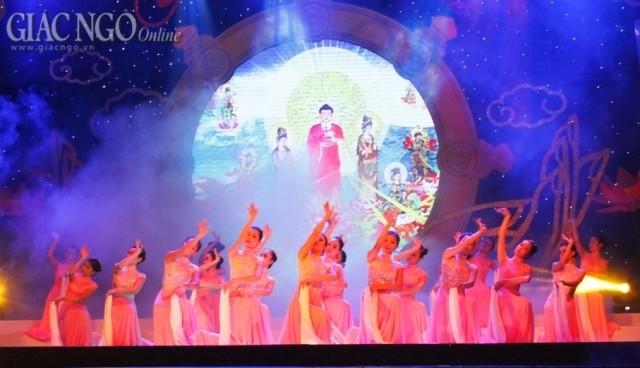 Ấm áp đêm nhạc “Suối nguồn tỉnh thức” ảnh 1 hinh tu thien (23).jpg