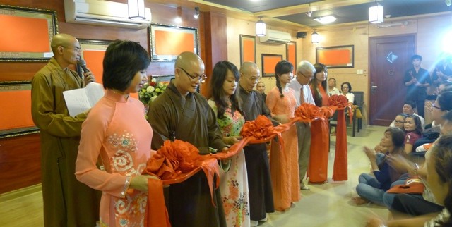 Triển lãm thư họa "Ơn nghĩa sanh thành" ảnh 1 1trien lam.jpg