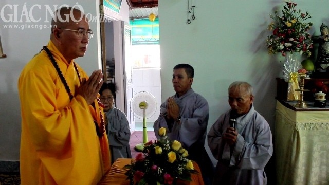 hue, thuyet giang (2).jpg