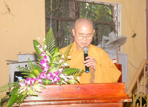 HT giai thien doc dien van be mac13.JPG