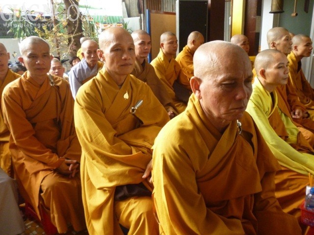 Phật giáo Q.4 mãn hạ tại chùa Linh Hương ảnh 3 wquan tu06.jpg