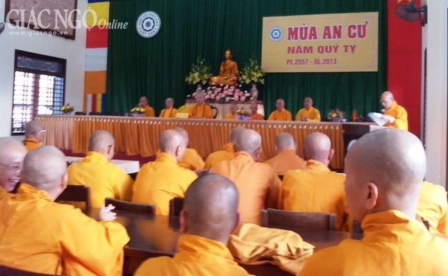 TT.Huế & Quảng Trị: Trang nghiêm lễ Tự tứ và Vu lan bồn ảnh 1 1.jpg