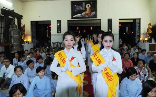 1phap hanh09.JPG