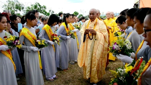 Chùa Bà Đa chú nguyện đúc Đại hồng chung ảnh 1 chua BaDa01.jpg