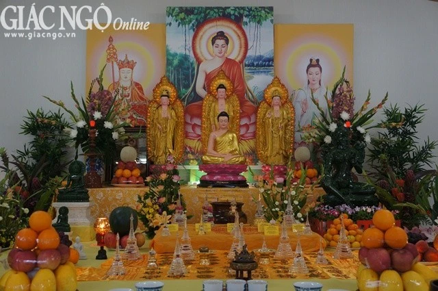 Lễ an vị Phật ngọc và xá-lợi tại chùa Đại Nam ảnh 1 nhatban1.jpg