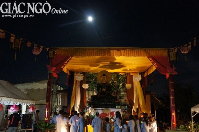 Lễ an vị Phật ngọc và xá-lợi tại chùa Đại Nam ảnh 2 nhatban4.jpg