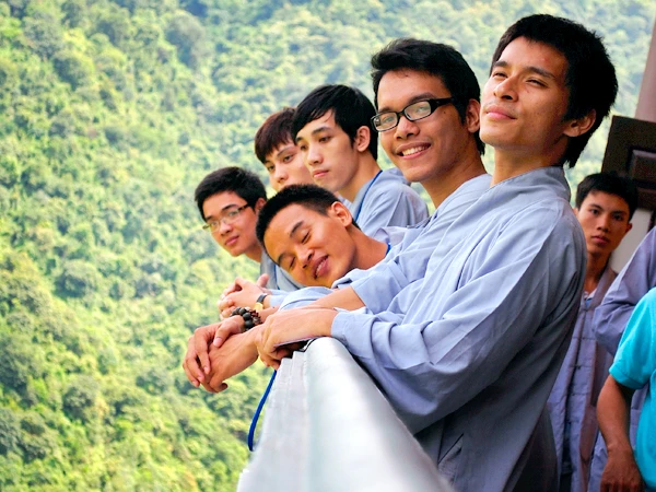 duong huong hoang phap 4.jpg