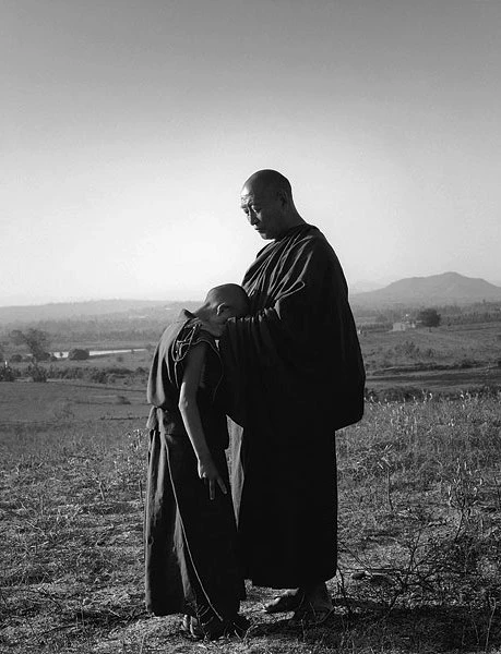 SONG DAO-NGUOI THAY DAU TIEN.jpg