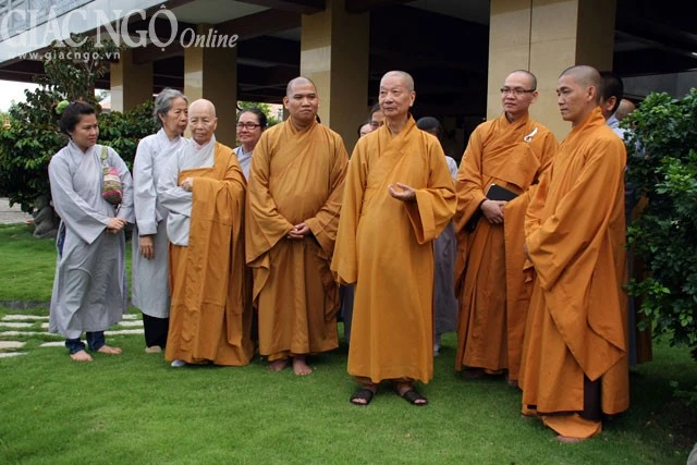 Cúng dường bộ Thanh Từ toàn tập ảnh 1 hinh01.jpg