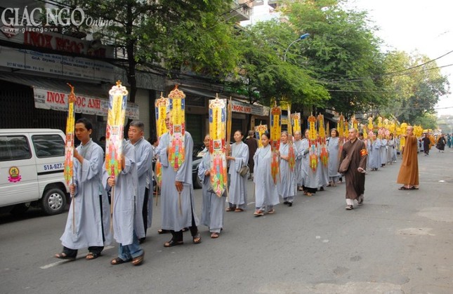 Lễ truy niệm & di quan cố HT.Thích Nhật Quang ảnh 26 Anh DQ (27).jpg