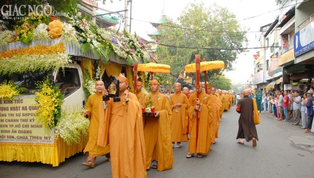 Lễ truy niệm & di quan cố HT.Thích Nhật Quang ảnh 37 Anh DQ (29).jpg