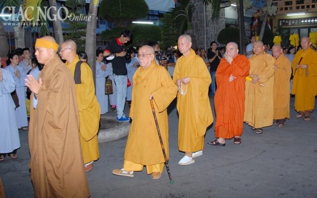 Lễ truy niệm & di quan cố HT.Thích Nhật Quang ảnh 28 Anh DQ (3).jpg