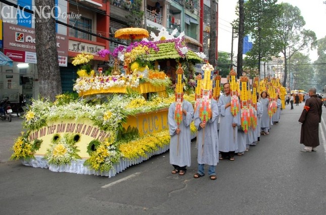 Lễ truy niệm & di quan cố HT.Thích Nhật Quang ảnh 39 Anh DQ (40).jpg