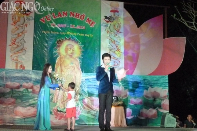 Tổ đình Phước Tường tổ chức đêm văn nghệ về mẹ ảnh 5 1vanky04.jpg