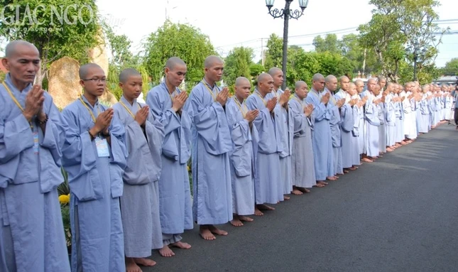 khai mac (lan tu)13.jpg