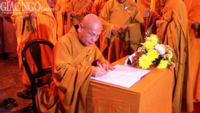 TƯGH viếng tang cố Trưởng lão HT.Thích Chí Tín ảnh 3 KH (2).jpg