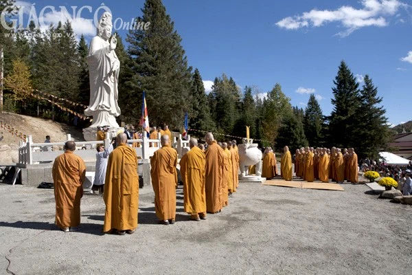 Thiền viện Đạo Viên an vị tôn tượng Bồ-tát Quán Thế Âm ảnh 3 HKy 3.jpg