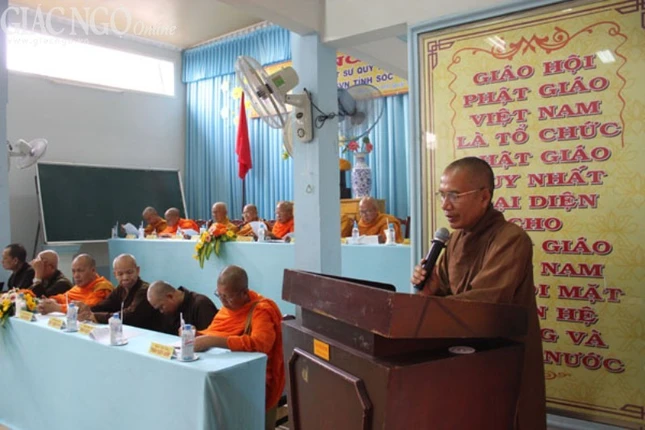 TT Thich Minh Hanh bao cao.jpg