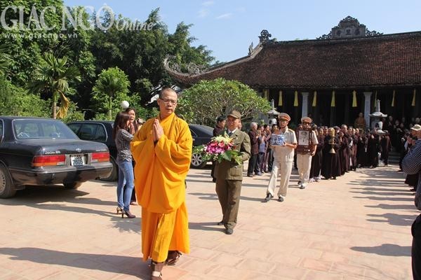 Chùa Thịnh Đán, Vân Hồ tưởng niệm Đại tướng ảnh 3 Thai nguyen 5.jpg