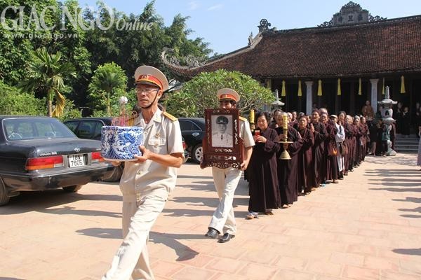 Chùa Thịnh Đán, Vân Hồ tưởng niệm Đại tướng ảnh 4 Thai nguyen 6.jpg