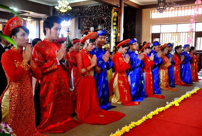 Chùm ảnh: Lễ cưới tập thể tại chùa ảnh 3