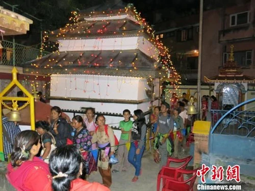 Chúc mừng ngày "Dipankaha Yatra" - Lễ hội bái Phật ảnh 1 h1.jpg