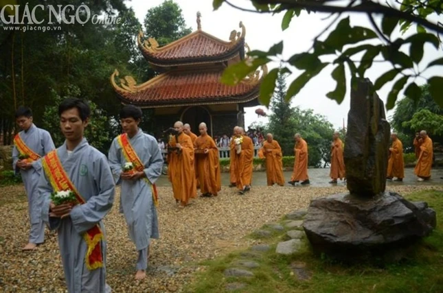 Vĩnh Phúc: Lễ giỗ Tổ Khương Tăng Hội PL.2557 ảnh 1 To Khuong Tang Hoi08.jpg