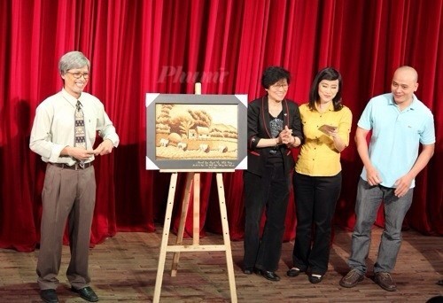 Đêm diễn ấm tình người… ảnh 3 Dem kich 3.jpg