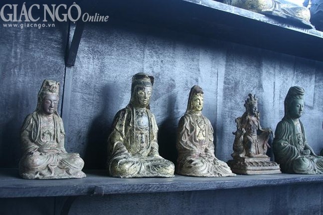 Tượng Phật cổ tại “Chợ phiên dấu xưa” ảnh 8 10.jpg