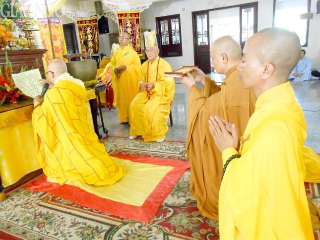 Lễ Tiểu tường cố HT.Thích Giác Viên ảnh 3 anh 9.jpg