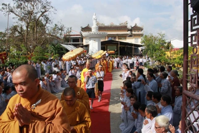 su ba Chau Phong2.jpg