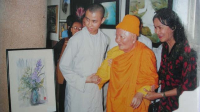 Lửa thiêng trong tâm ảnh 1 thay Minh Chau.jpg