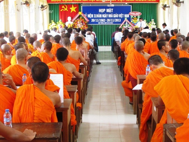 Lễ hội tri ân tại TP.HCM, Sóc Trăng, Khánh Hòa ảnh 4 Khemrinh4.jpg