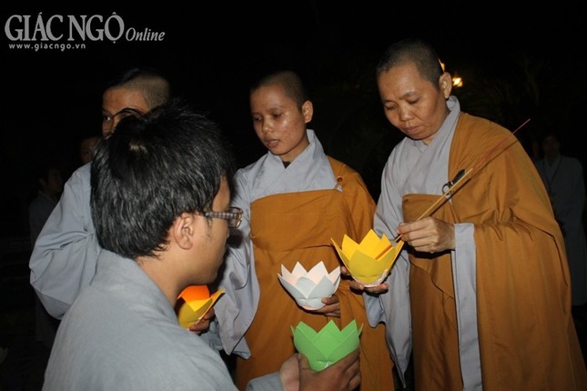 khoa tu1.jpg