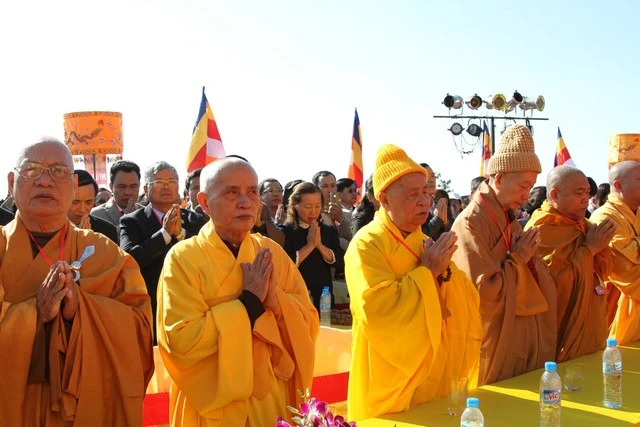 Chùm ảnh: Lễ khánh thành tôn tượng Phật hoàng ảnh 22 Chùm ảnh: Lễ khánh thành tôn tượng Phật hoàng ảnh 22