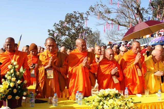 Chùm ảnh: Lễ khánh thành tôn tượng Phật hoàng ảnh 28 Chùm ảnh: Lễ khánh thành tôn tượng Phật hoàng ảnh 28