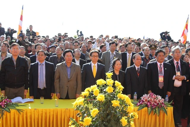 Chùm ảnh: Lễ khánh thành tôn tượng Phật hoàng ảnh 30 Chùm ảnh: Lễ khánh thành tôn tượng Phật hoàng ảnh 30