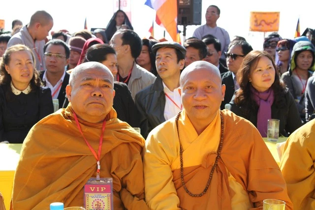 Chùm ảnh: Lễ khánh thành tôn tượng Phật hoàng ảnh 37 Chùm ảnh: Lễ khánh thành tôn tượng Phật hoàng ảnh 37