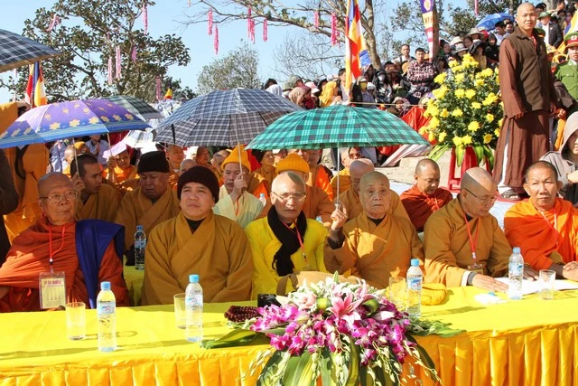 Chùm ảnh: Lễ khánh thành tôn tượng Phật hoàng ảnh 40 Chùm ảnh: Lễ khánh thành tôn tượng Phật hoàng ảnh 40