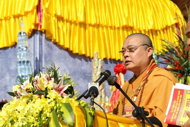 Chùm ảnh: Lễ khánh thành tôn tượng Phật hoàng ảnh 1 Chùm ảnh: Lễ khánh thành tôn tượng Phật hoàng ảnh 1