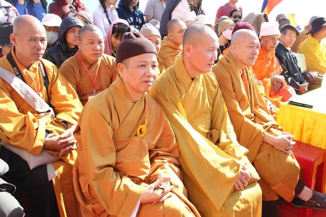 Chùm ảnh: Lễ khánh thành tôn tượng Phật hoàng ảnh 47 Chùm ảnh: Lễ khánh thành tôn tượng Phật hoàng ảnh 47