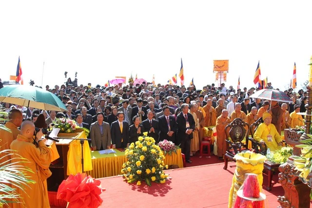 Chùm ảnh: Lễ khánh thành tôn tượng Phật hoàng ảnh 52 Chùm ảnh: Lễ khánh thành tôn tượng Phật hoàng ảnh 52