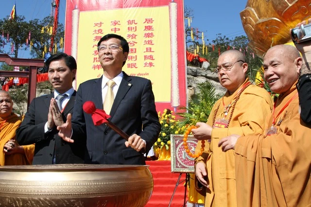 Chùm ảnh: Lễ khánh thành tôn tượng Phật hoàng ảnh 57 Chùm ảnh: Lễ khánh thành tôn tượng Phật hoàng ảnh 57