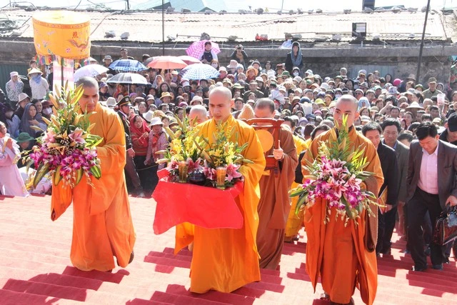 Chùm ảnh: Lễ khánh thành tôn tượng Phật hoàng ảnh 14 Chùm ảnh: Lễ khánh thành tôn tượng Phật hoàng ảnh 14