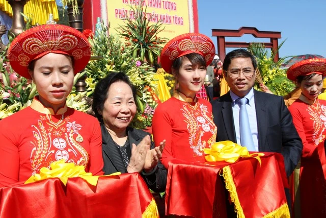 Chùm ảnh: Lễ khánh thành tôn tượng Phật hoàng ảnh 59 Chùm ảnh: Lễ khánh thành tôn tượng Phật hoàng ảnh 59
