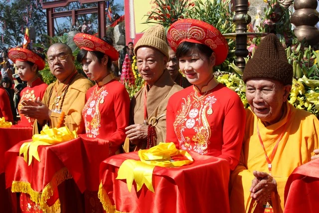 Chùm ảnh: Lễ khánh thành tôn tượng Phật hoàng ảnh 60 Chùm ảnh: Lễ khánh thành tôn tượng Phật hoàng ảnh 60