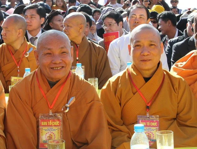 Chùm ảnh: Lễ khánh thành tôn tượng Phật hoàng ảnh 42 Chùm ảnh: Lễ khánh thành tôn tượng Phật hoàng ảnh 42